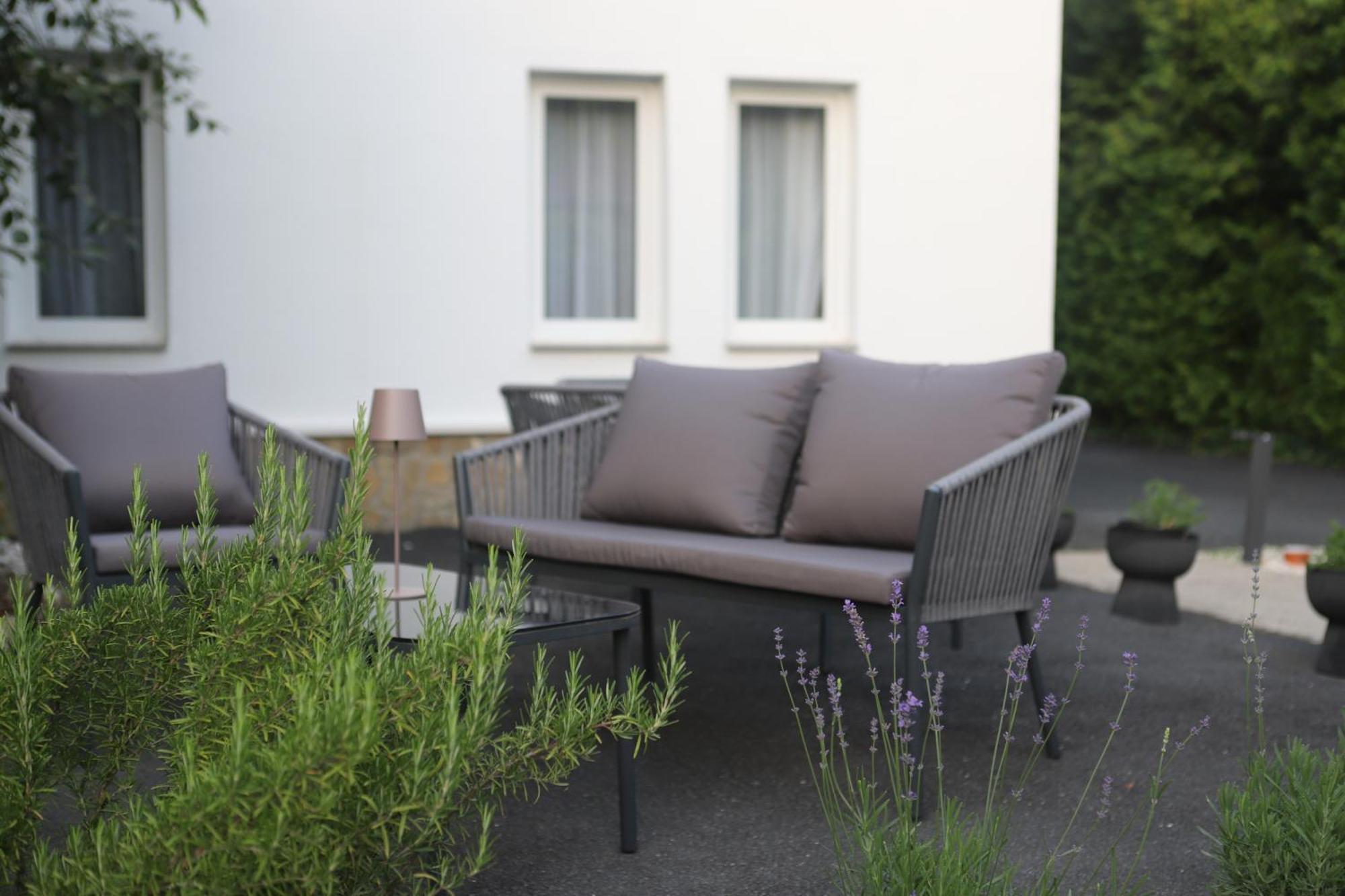 The Secret Garden - Keszthely Bed & Breakfast Exterior photo